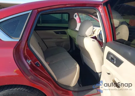 2015 Nissan Altima 2.5 S из США, поврежденный, VIN 1N4AL3AP4FN391079